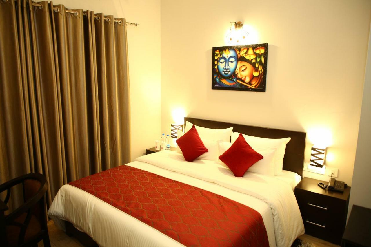 Anandam Clarks Inn Suites Вриндавана Экстерьер фото