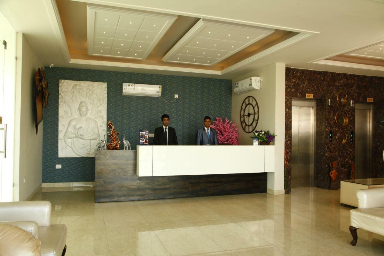 Anandam Clarks Inn Suites Вриндавана Экстерьер фото